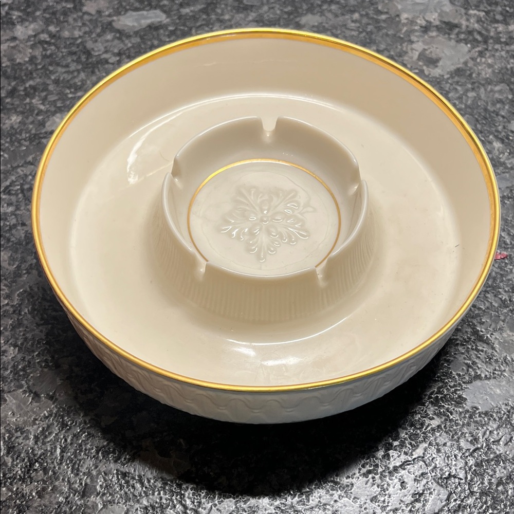 Vintage Lenox Stratford ashtray Elegant Cream and Gold trim. Perfect condition
